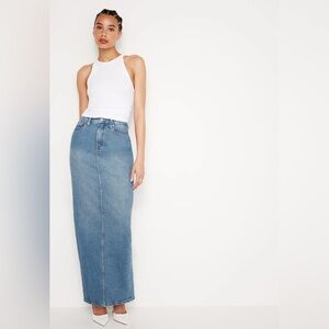 Good American maxi denim skirt with zipper slit